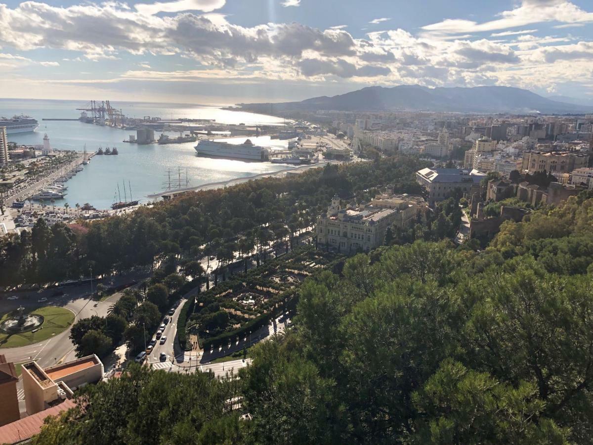 Malaga Centre Apartment With Parking Exterior foto